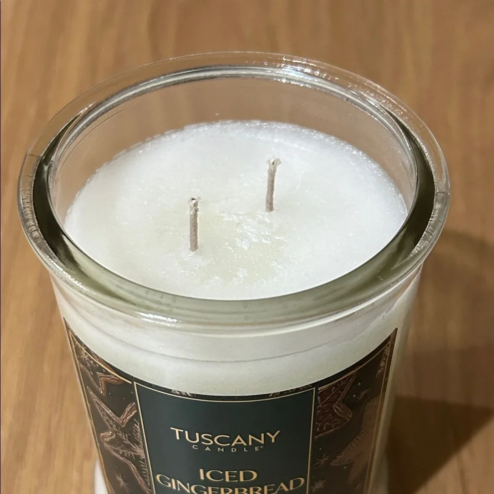 Tuscany Candle Iced Gingerbread Scented Candle Limited Edition - Picture 2 of 16